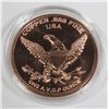 Image 3 : 1 OZ TYRANNOSAURUS REX COPPER ROUND WITH STAND