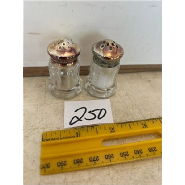 2” Tall Salt & Pepper Shakers – Round