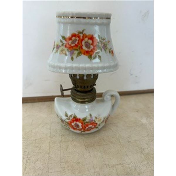6” Tall Oil Lamp