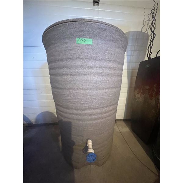 65-Gal Rain Barrel in Stone Textured Finish w/ Low Spout (good condition)