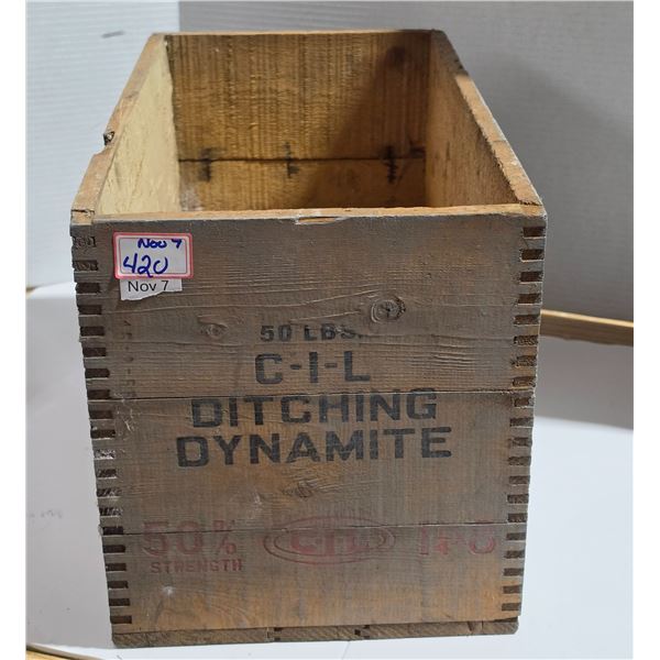 Vintage Dovetailed Dynamite Wood Crate – 18”x 9 ¾”x 10 ¾”H