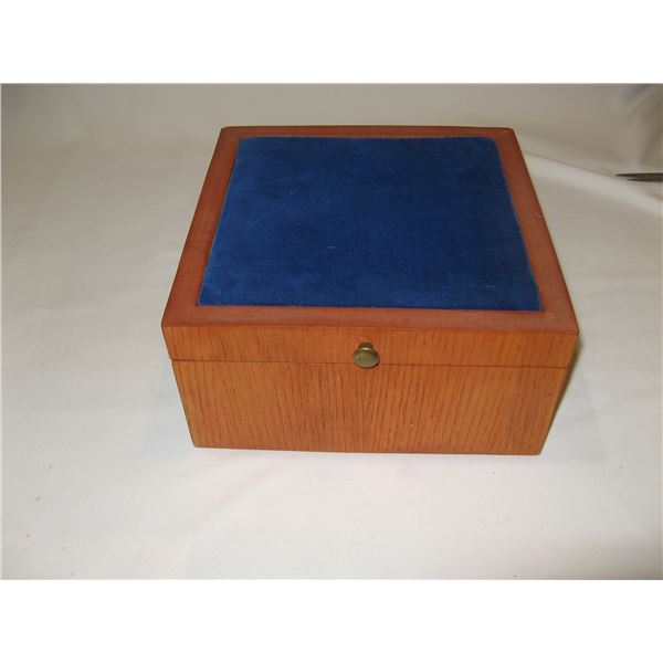 Wooden Trinket/Document Box