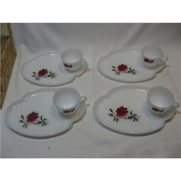 Rosecrest 8 Piece Snack/Patio Set