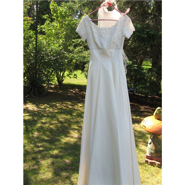 Vintage Wedding Dress