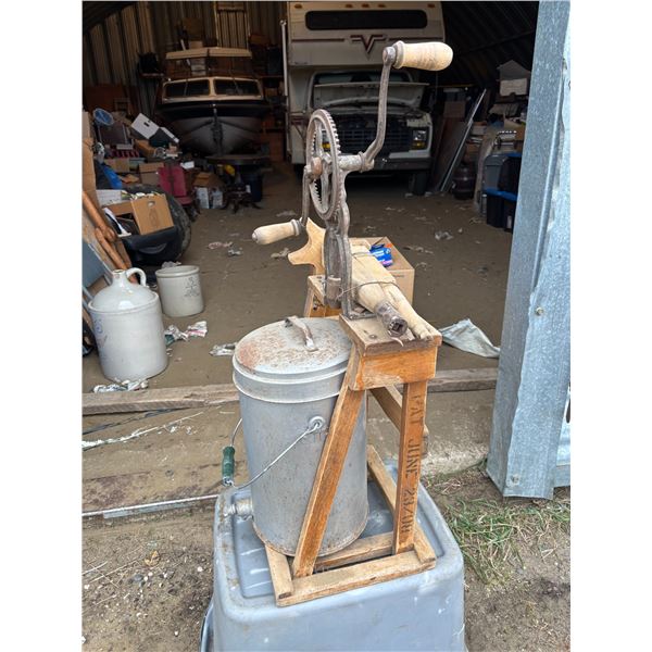 Antique Churn – “Pat Jun 23 08, Jennings Mfg Co. Winnipeg MB”