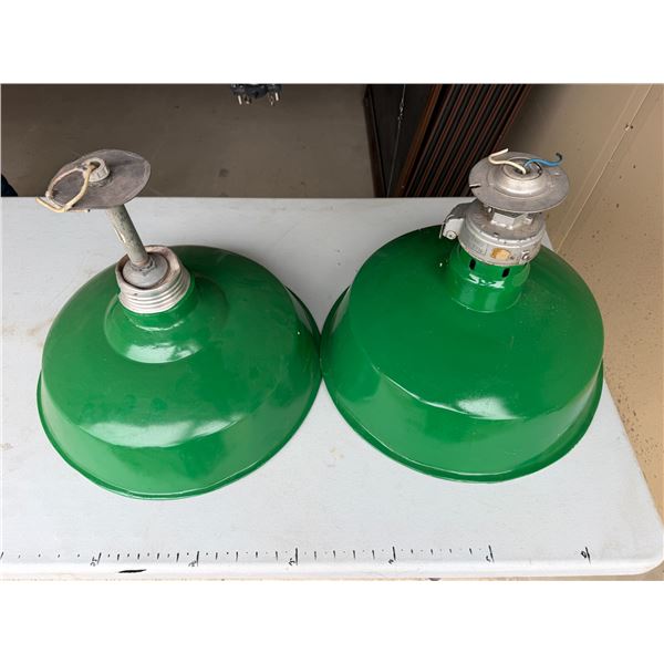 Green Enamel Light