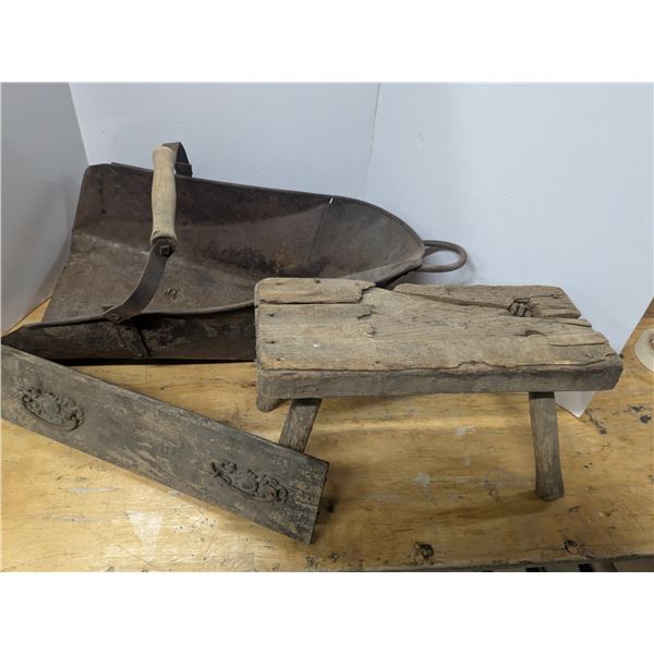 Mixed antiques lot, coal scoop, stool, drawer pulls