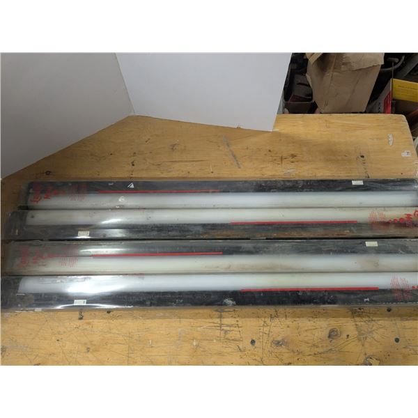 (4)- 4' fluorescent tube lamps, New old stock,