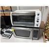Image 4 : M/W  Oven,  Toaster Oven,  Lamp,  Peripherals