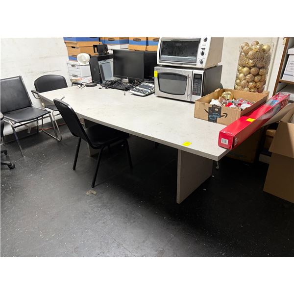 Conference Table w/4 Asst Chairs