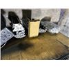 Image 2 : Asst Cylinder Heads on Wooden Work Bench - 10