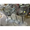 Image 1 : 4-Medium Pedestal Fans - 4 X $