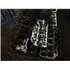 Image 1 : Cylinder Heads on Pallet - 17