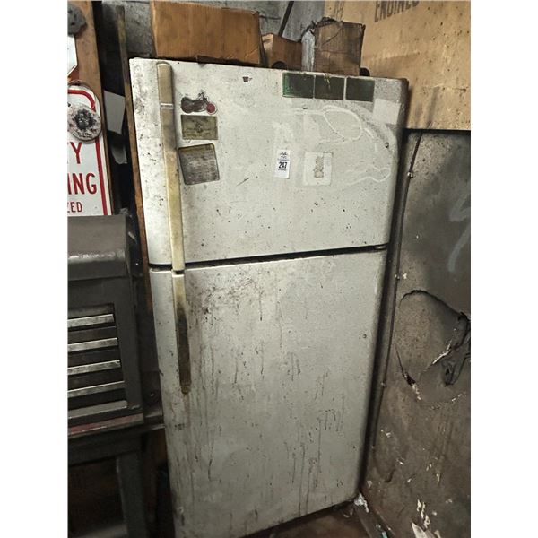 White Ref/Freezer