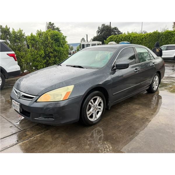 HOND ACCORD 2006 APP  DUP/T-DON