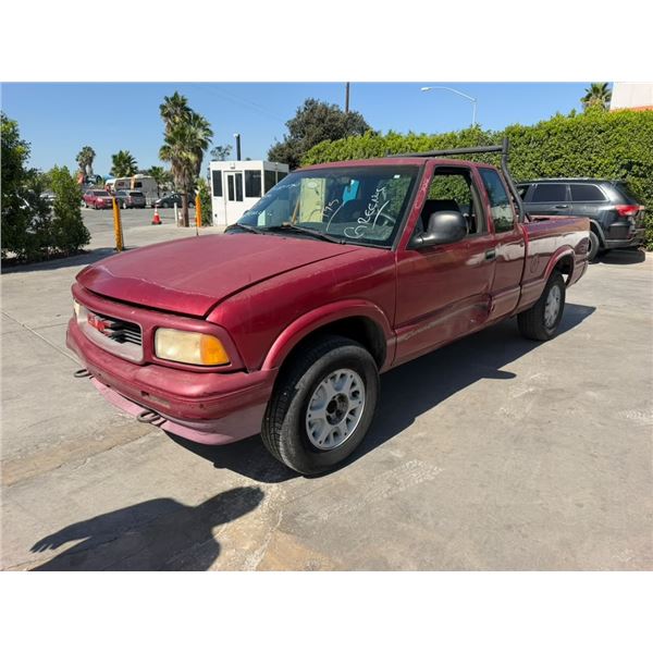 GMC SONOMA 1995 SALV T/DONATION