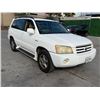 Image 2 : TOYT HIGHLANDER 2003 SALV T/DONATION