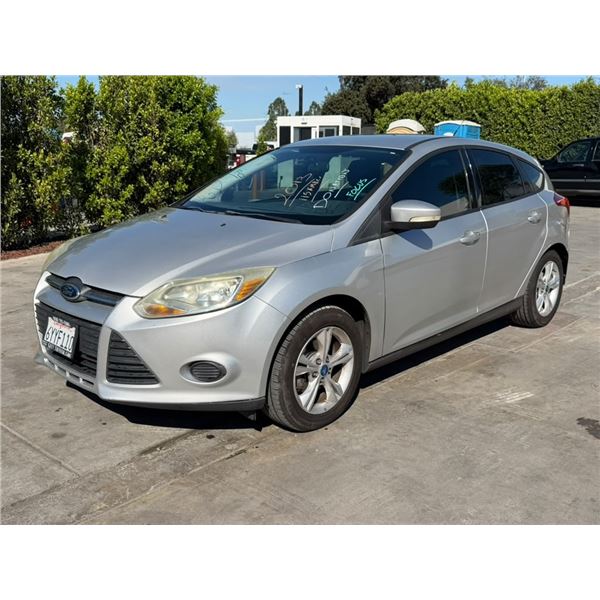 FORD  FOCUS  2013 T-DONATION