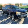 Image 2 : CHEV SILVERADO  2010 O/S TITLE 2 DAYS