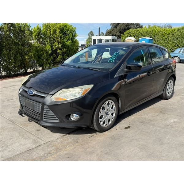 FORD  FOCUS  2012 O/S T-DONATION