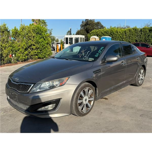 KIA OPTIMA 2012 O/S TITLE 2 DAYS