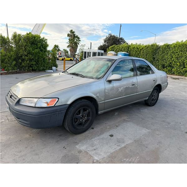 TOYT CAMRY 1999 SALV T/DONATION