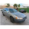 Image 2 : TOYT CAMRY 1999 SALV T/DONATION