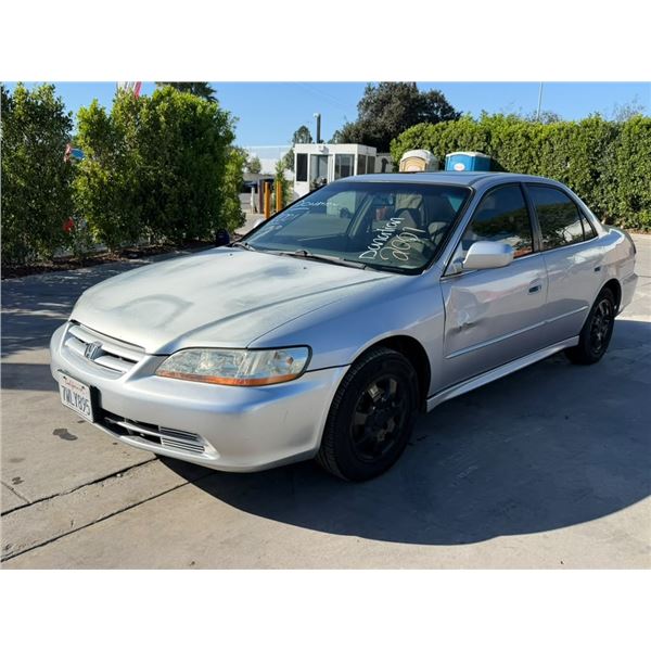 HOND ACCORD 2001 SALV T/DONATION