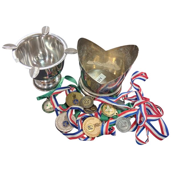 Collectable lot inc silver trophy ashtray