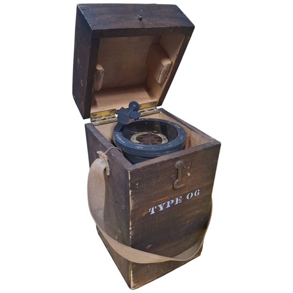 Vintage ship's compass in box, box is 10"x5.5"