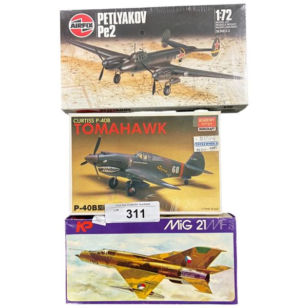 3 vintage model kits