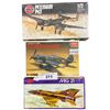 Image 1 : 3 vintage model kits