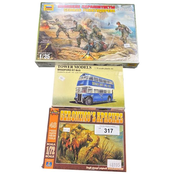 3 vintage model kits