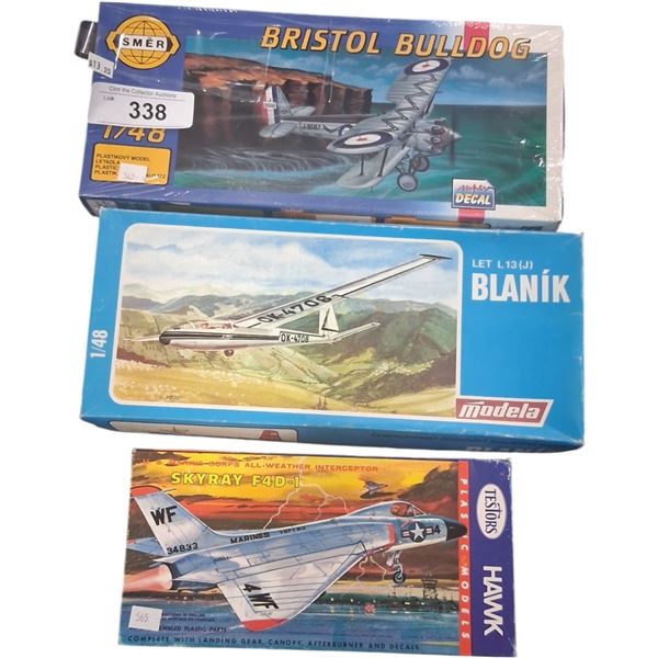 3 vintage model kits