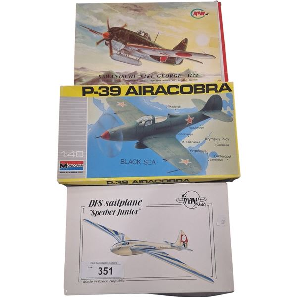 3 vintage model kits