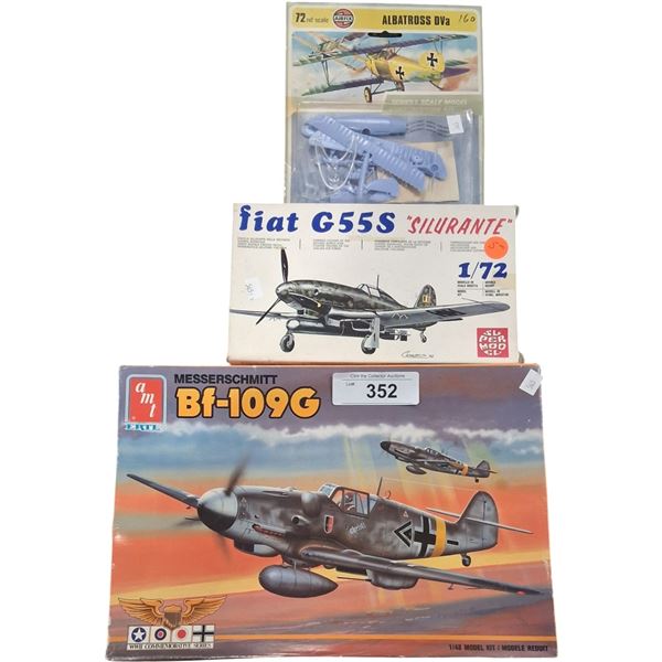 3 vintage model kits