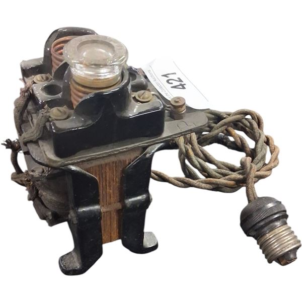 Vintage cast iron light, very cool