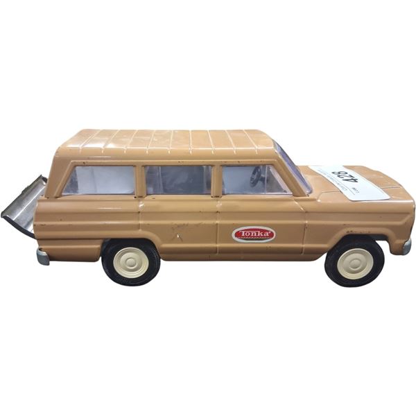 1970s Pressed steel Tonka Jeep Wagoneer, 9"