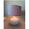 Image 5 : Two Cream Textured Ceramic Table Lamps With Mauve Drum Shades