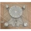Image 5 : 4 Ocean-Themed Canvas Prints, 2 Metal Towel Racks, and Salter Glass Scale
