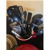 Image 2 : Kitchen Lot With Cookware, Utensils, Strainers, Pots, Pans