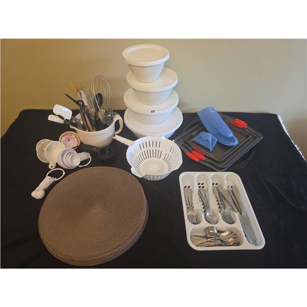Kitchen Tools, Bakeware, Flatware, Placemats, Measuring Sets