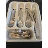 Image 2 : Kitchen Tools, Bakeware, Flatware, Placemats, Measuring Sets