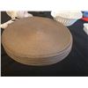 Image 6 : Kitchen Tools, Bakeware, Flatware, Placemats, Measuring Sets