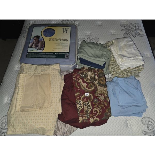 Wamsutta Down Filled Duvet with Mixed Sheet Sets and Pillows