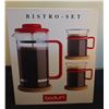 Image 3 : Kitchenware Lot: Toastmaster Waffle Baker, Starfrit Processor, Bodum Set, Lobster Set