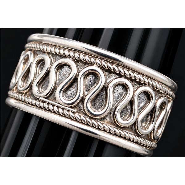 SILVER(4.4G),  RING SUGGESTED RETAIL VALUE $200