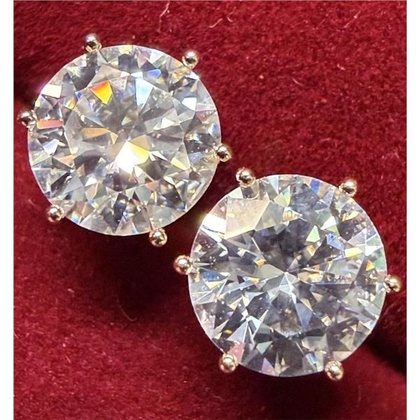 14K(0.7G),  LAB DIAMOND  (1.61CT) EARRING, SUGGESTED RETAIL VALUE $2400