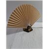 Image 2 : Vintage Accordion Fanned Accent Lamp-working