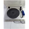 Image 4 : JVC L-A10 Auto-Return Turntable System-power detected,no turntable movement-as is